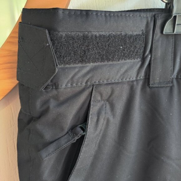 Arctix, Womens snow pant, inner lined, snaps for boot coverage, adjustable waist - Picture 4 of 7